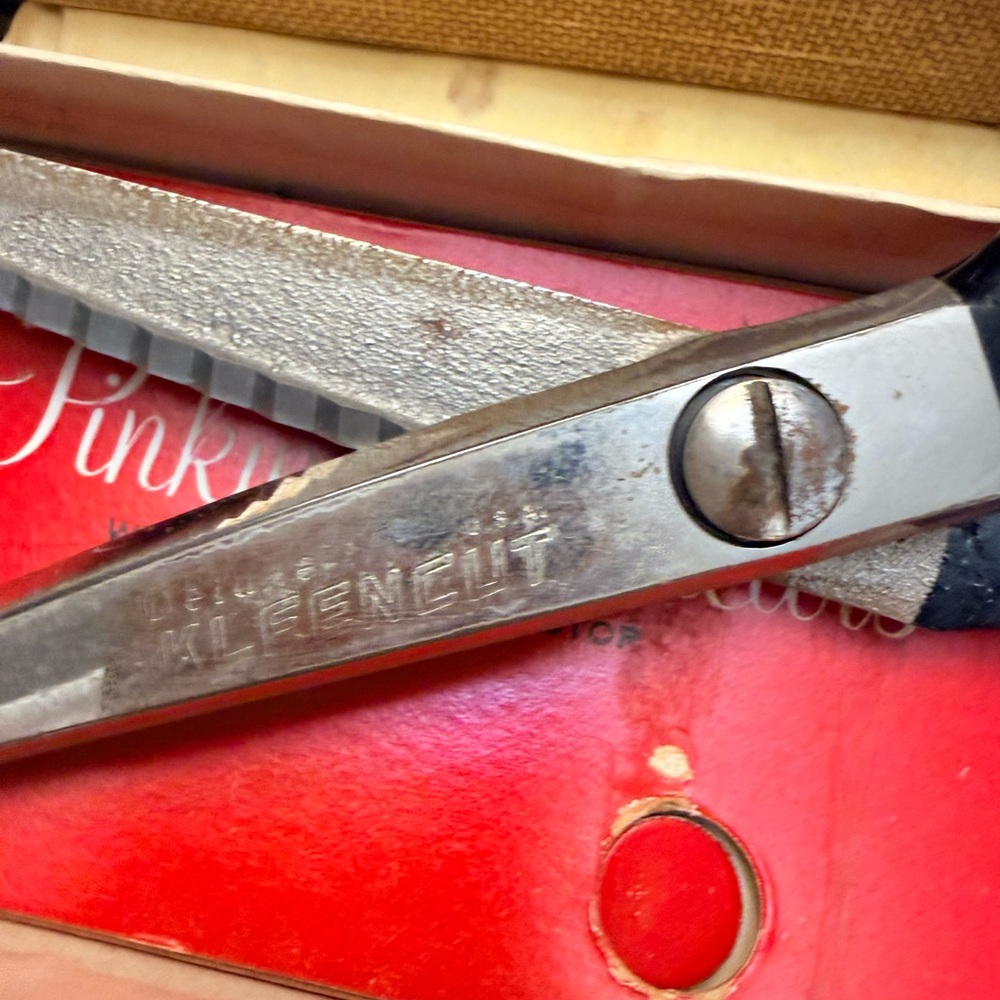 Vintage Deluxe Kleencut Pinking Shears Scissors No. 180 Original Box 7.5" Long - Picture 4 of 12